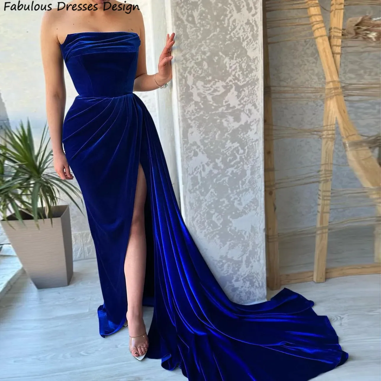 

Royal Blue Velvet Long Mermaid Prom Dresses Strapless Boat Neck Slit Streamer Pleat Evening Dress Women Wedding Party Gown