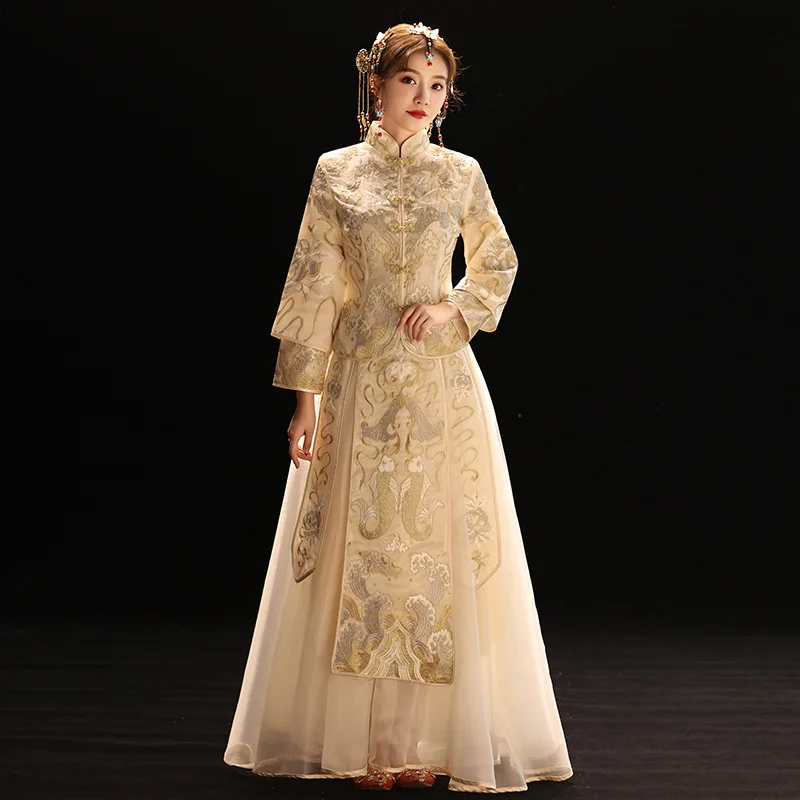 

Classic Champagne Chinese Traditional Wedding Couple Suit Cheongsam Dress Refined Banquet Stylish Elegant Bride китайская одежда