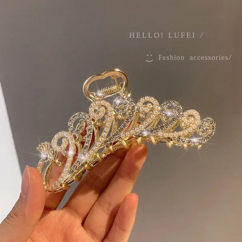 25. Muss! Elegante goldene hohle geometrische Haarklammer, Vintage-Haarspange für Damen, Stirnband-Haarnadel und Krabben-Haar-Accessoire