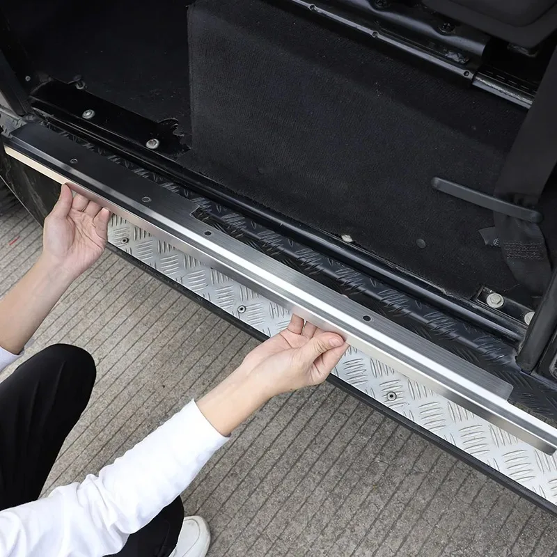 Land Rover Defender Inner Sill Seb1eacefbf5e41edb075a5cb9547ca4dB.jpg