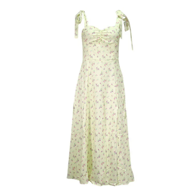 Рисунок 5 - Платье женское средней длины с V-образным вырезом