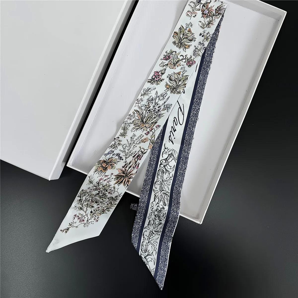 Koreanische Version von Tarot Neue Retro Pflanze Blume Frauen Dekorative Streamer Gebunden Tasche Band Kleinen Schal Großhandel Schal für Frauen – Detail 6