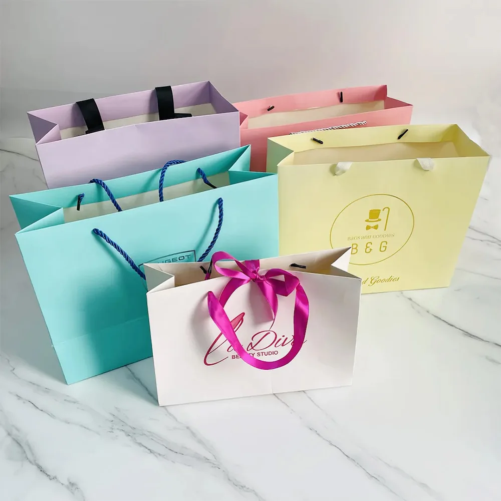 Custom small business luxury paper retail boutique shopping git bags for small business, paper bags with your own logo