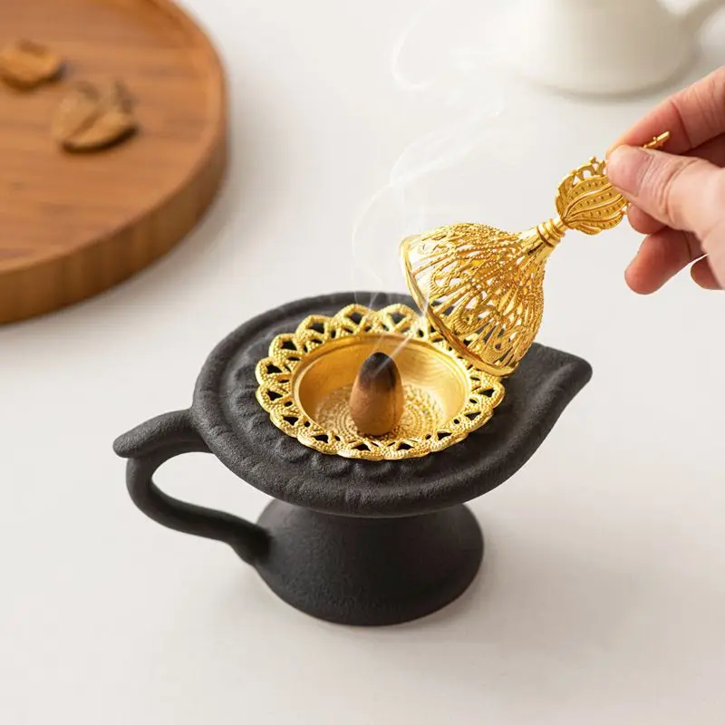 Modern ceramic magic lamp incense burner, handheld aromatherapy burner, home decoration ornament, festival incense burner