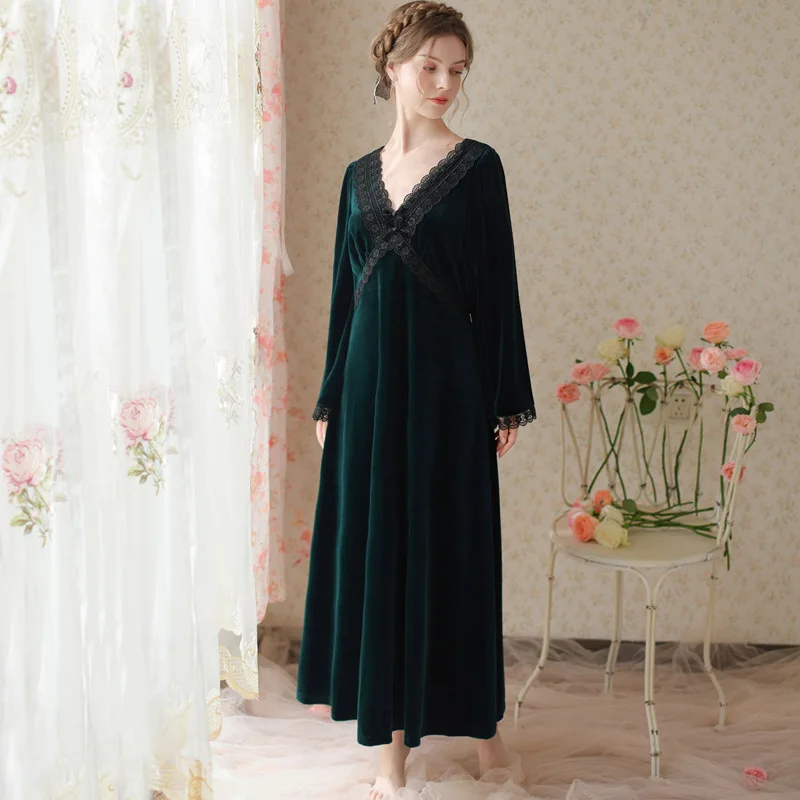 

Sleepwear Autumn Green Velvet Long Nightdress Velour Nightgown V-Neck Home Dress Nightwear Sexy Retro Palace Style Lounge Wear