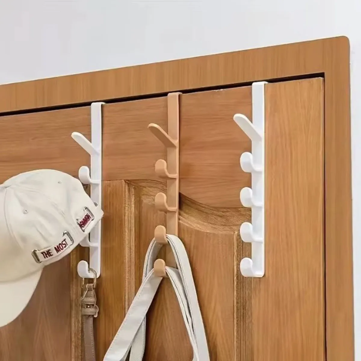 1/3 قطعة غرفة نوم الباب شماعات الملابس رف معلق فوق الباب البلاستيك المنزل تخزين منظمة محفظة حامل للحقائب القضبان
