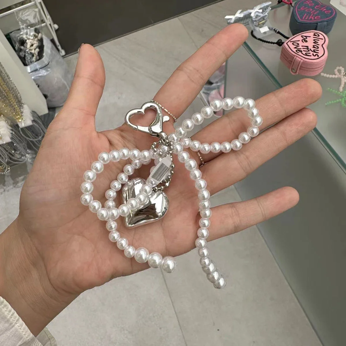 Bowknot Keychain White Bowknot Heart Keychain Women Sweet Charm Pearl Bow Backpack Key Ring Handmade Jewelry Ornament Bags Pendants Gifts