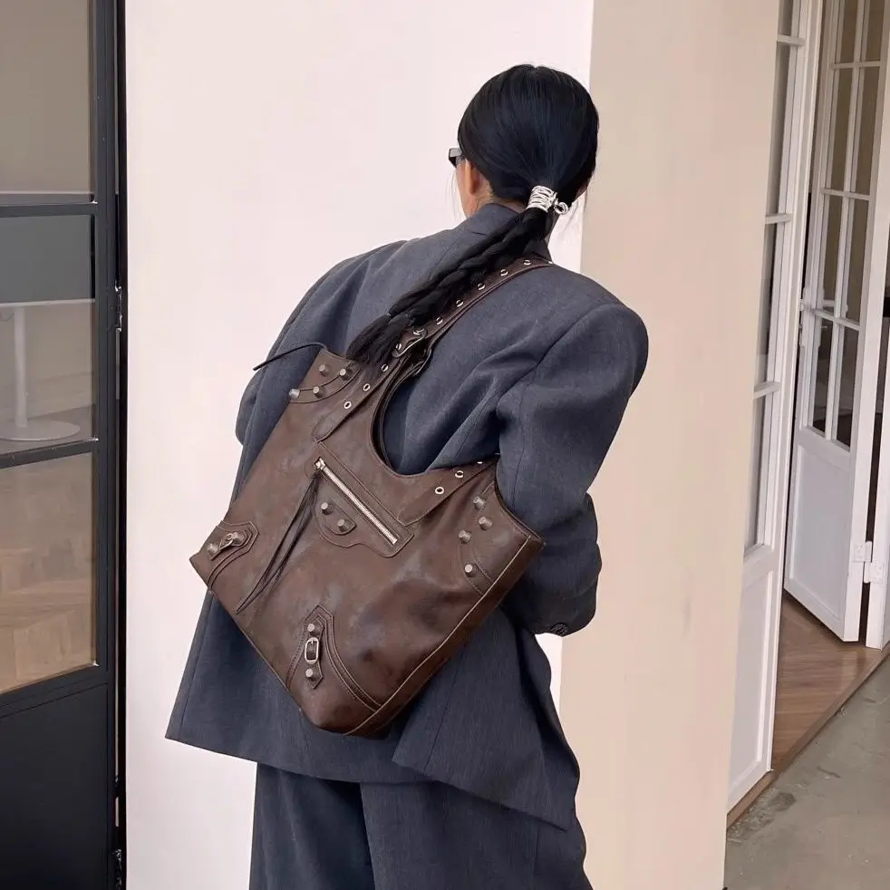 Punk Cow Cool Hand Bag Heavy Industry Retro Rivet Bag Bags New Trendy Tote Women's Handbags Shoulder Large Capacity