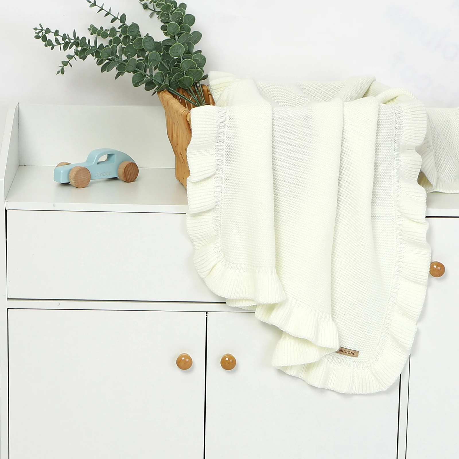 Knitted Baby Swaddle Blanket for New Born Babies Accessories Ruffle Stroller Blanket Bedding items Infant Nap Bed Cover 3