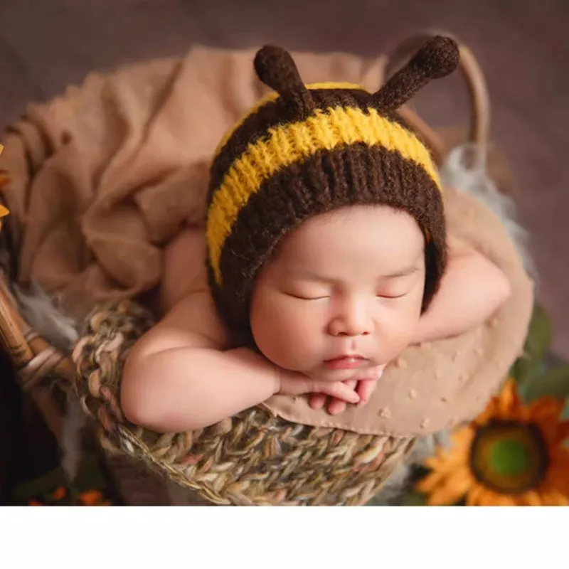 Newborn Cute Little Bee Set Baby Photography Props Baby Girl Boy Solid Color Bee Hat Set Photography Props Aceessries