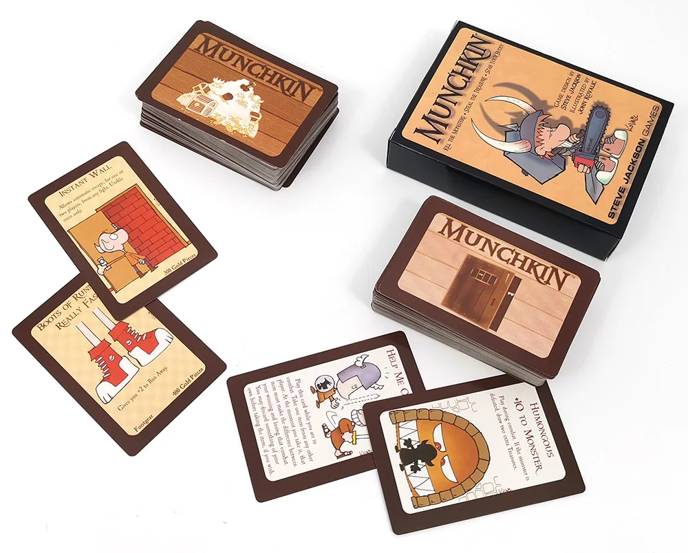 Карточная игра Munchkin на английском языке базовая версия монстры для детей и