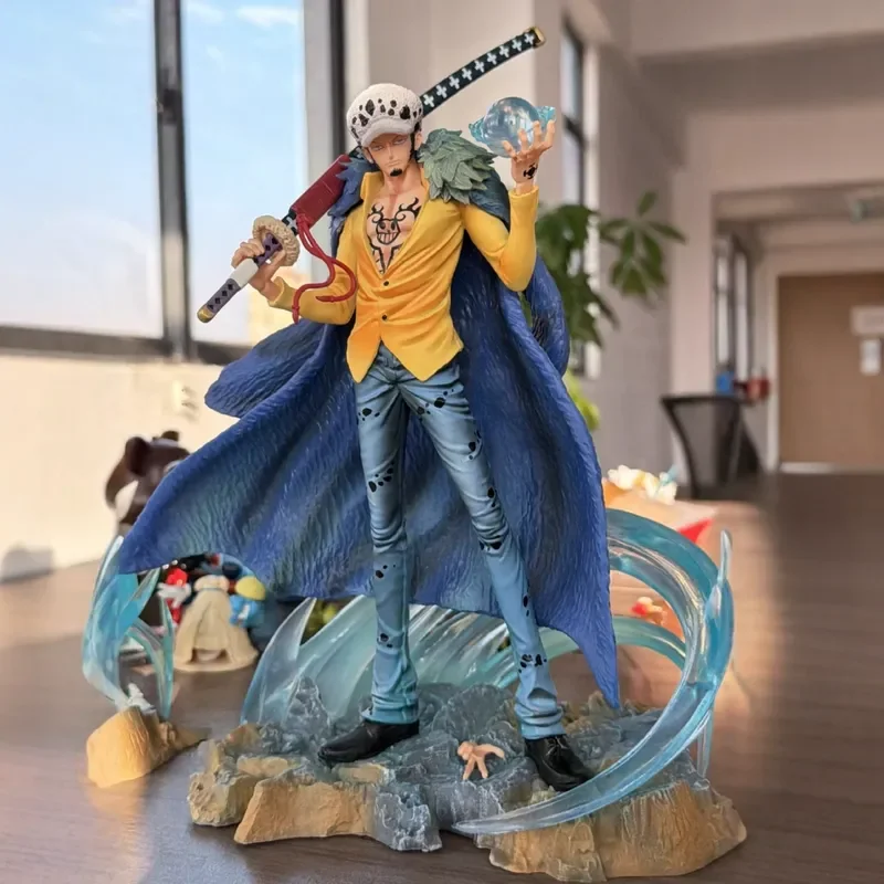 Seb3335a26c0a422d997188ca6f867037G.jpg مجسم شخصية "ترافالغار لاو" من أنمي ون بيس | One Piece "Trafalgar D. Water Law" Static Action Figure - الصورة 1