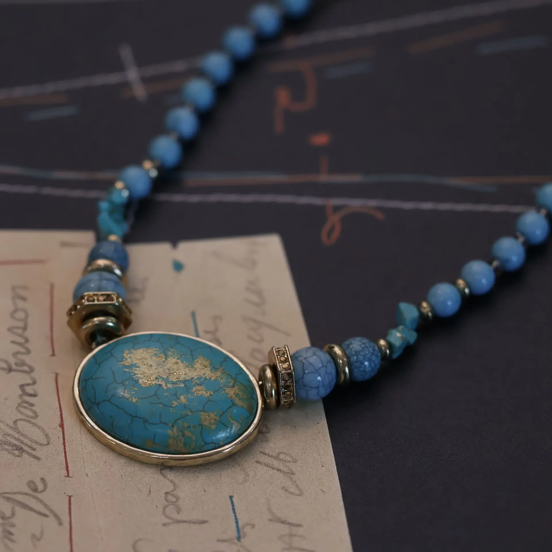 European and American niche turquoise retro necklace