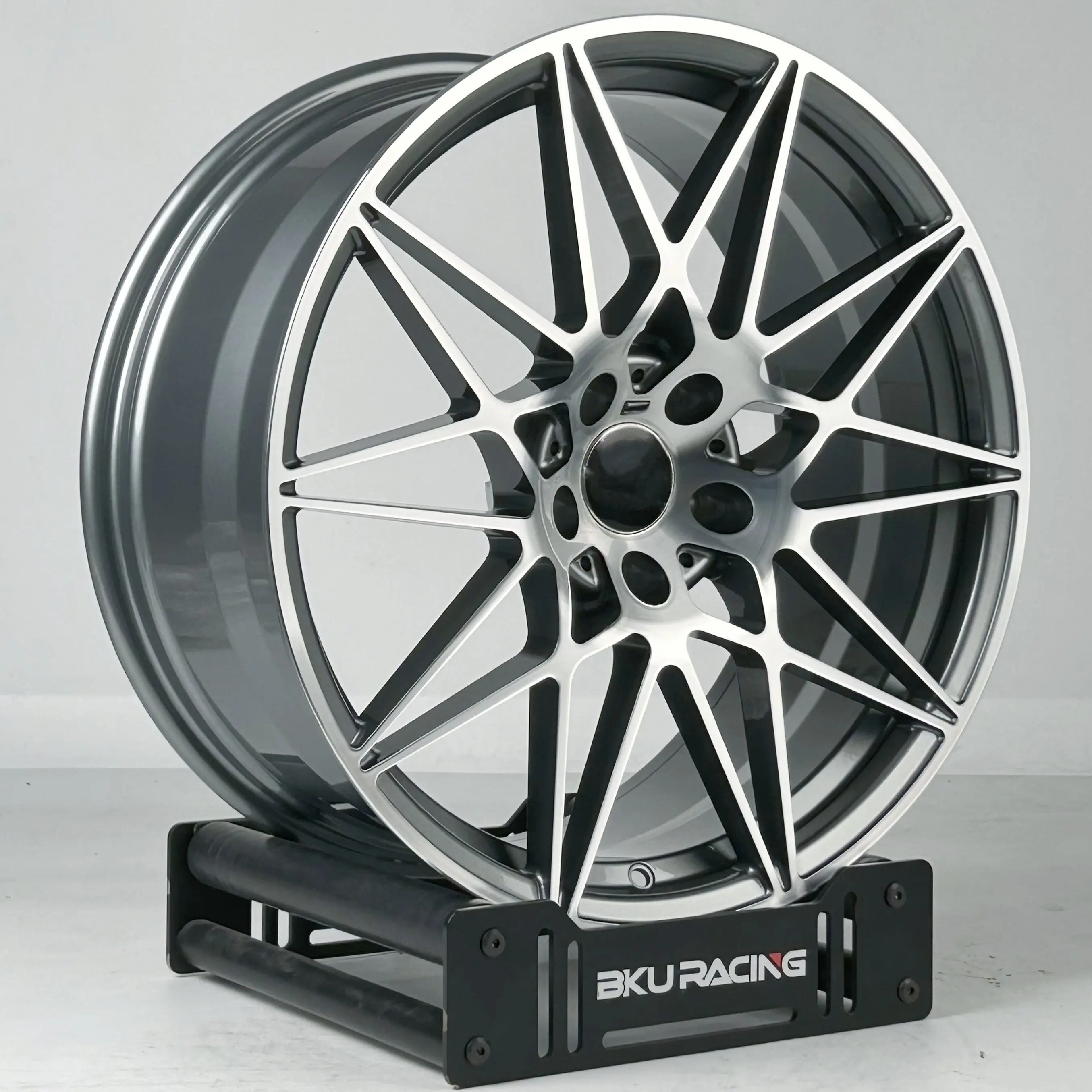 BMW G20 330 335 G30 G38 G80 G82 G87 CS M2 M3 M4用 5x112鍛造