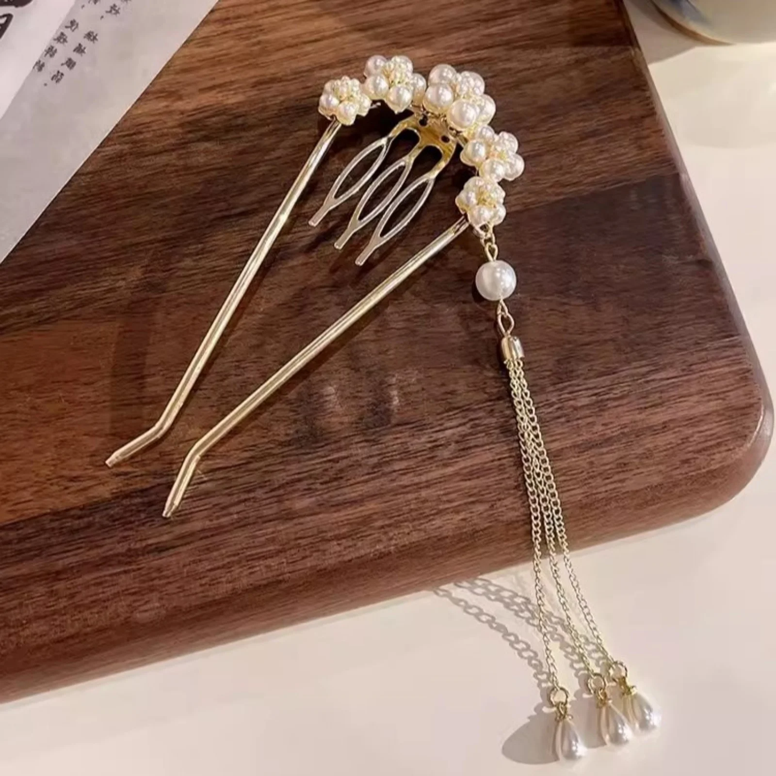 1PC Pearl - Decorated Hair Stick with Tassel, Elegant Hair Accessory for Women, Perfect for Updo Hairstyles