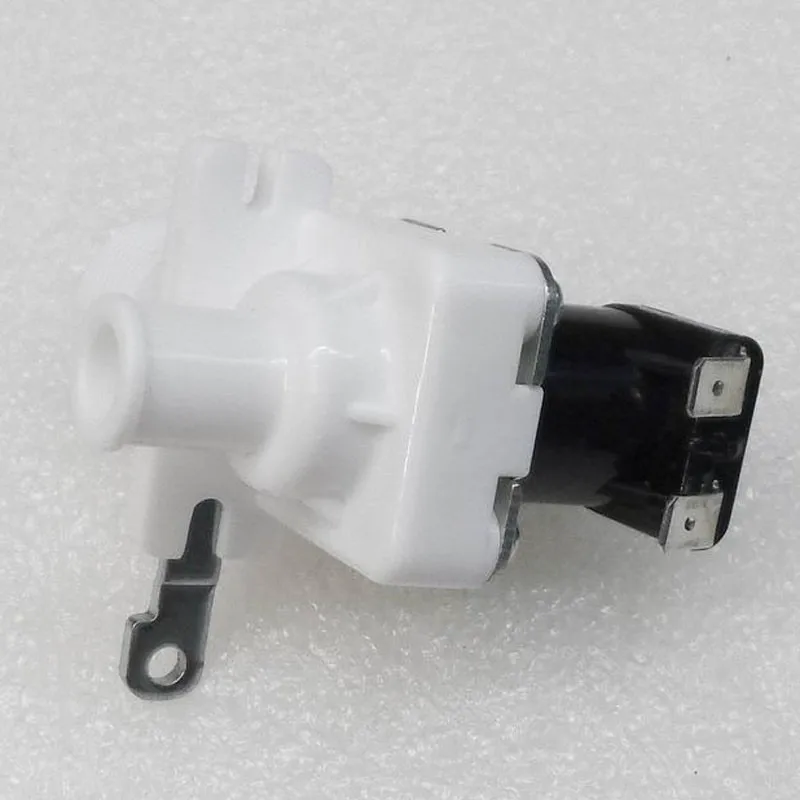 Applicable to HAIER wave wheel washing machine solenoid valve accessories FCD180C9 water inlet single valve 00330508006A