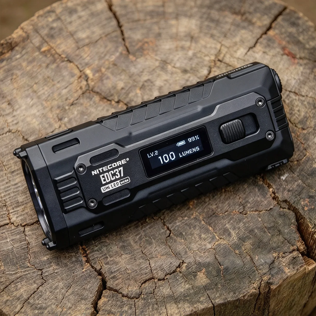  slider image of 8000LM EDC Flashlight UHi