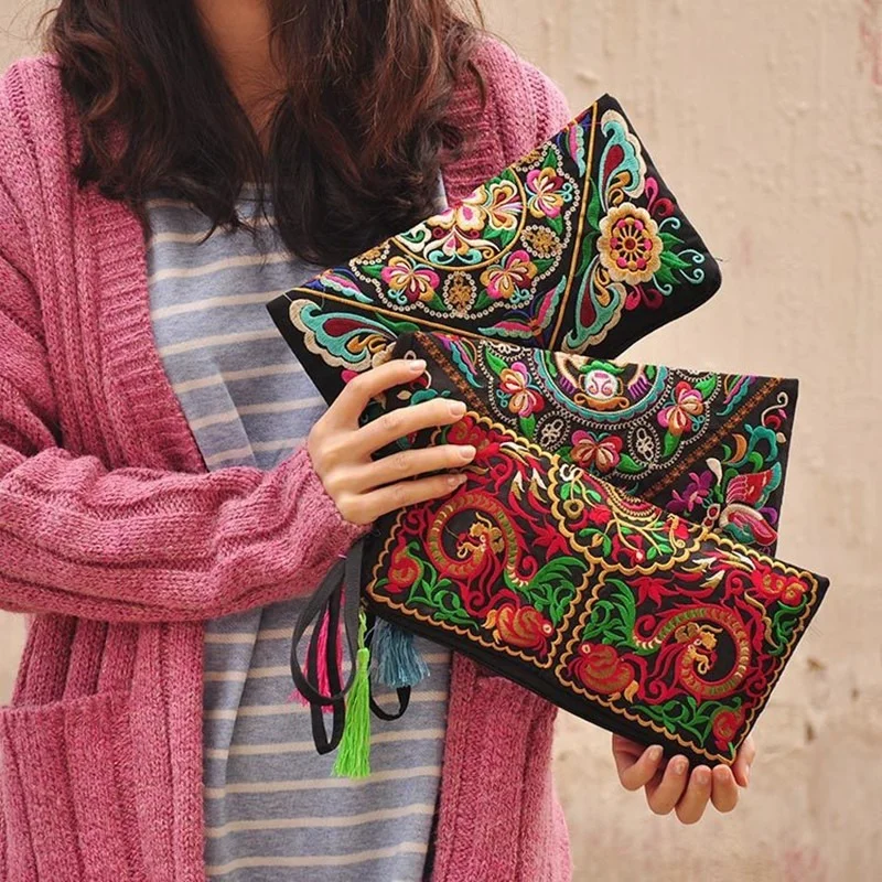 Women Ethnic National Retro Butterfly Flower Bags Handbag Coin Purse Embroidered Lady Clutch Tassel Small Flap women handbag