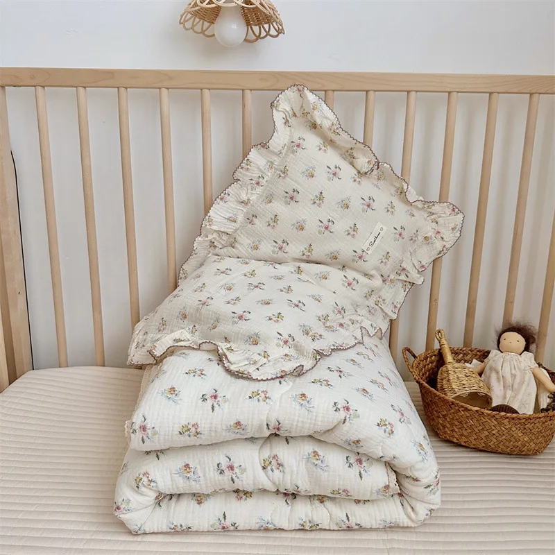 Cotton Muslin Quilted Baby Blanket Set Floral Pattern & Ruffle Pillowcase 120x150cm