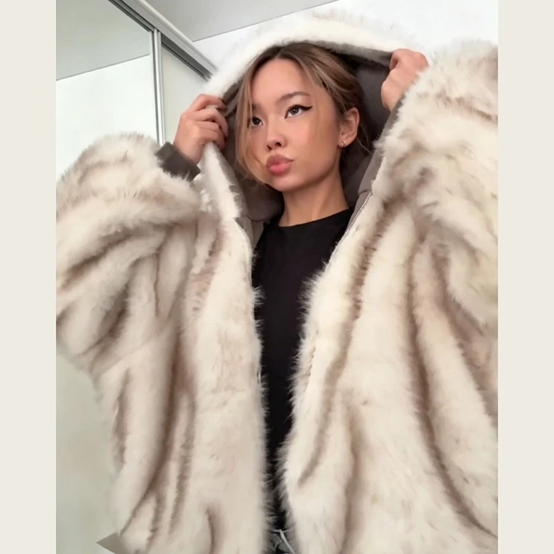Women's Reversible Faux Fur Jacket Warm Fur Trim Hooded Oversized Puffer Coat Batwing Sleeves Zipper Loose Winter Lady Outerwear