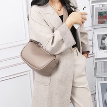 

Casual Fashion Dumpling Bag Genuine Leather Handbag All-match Underarm Bag Fashion Messenger Shoulder Bags Purses and Handbags