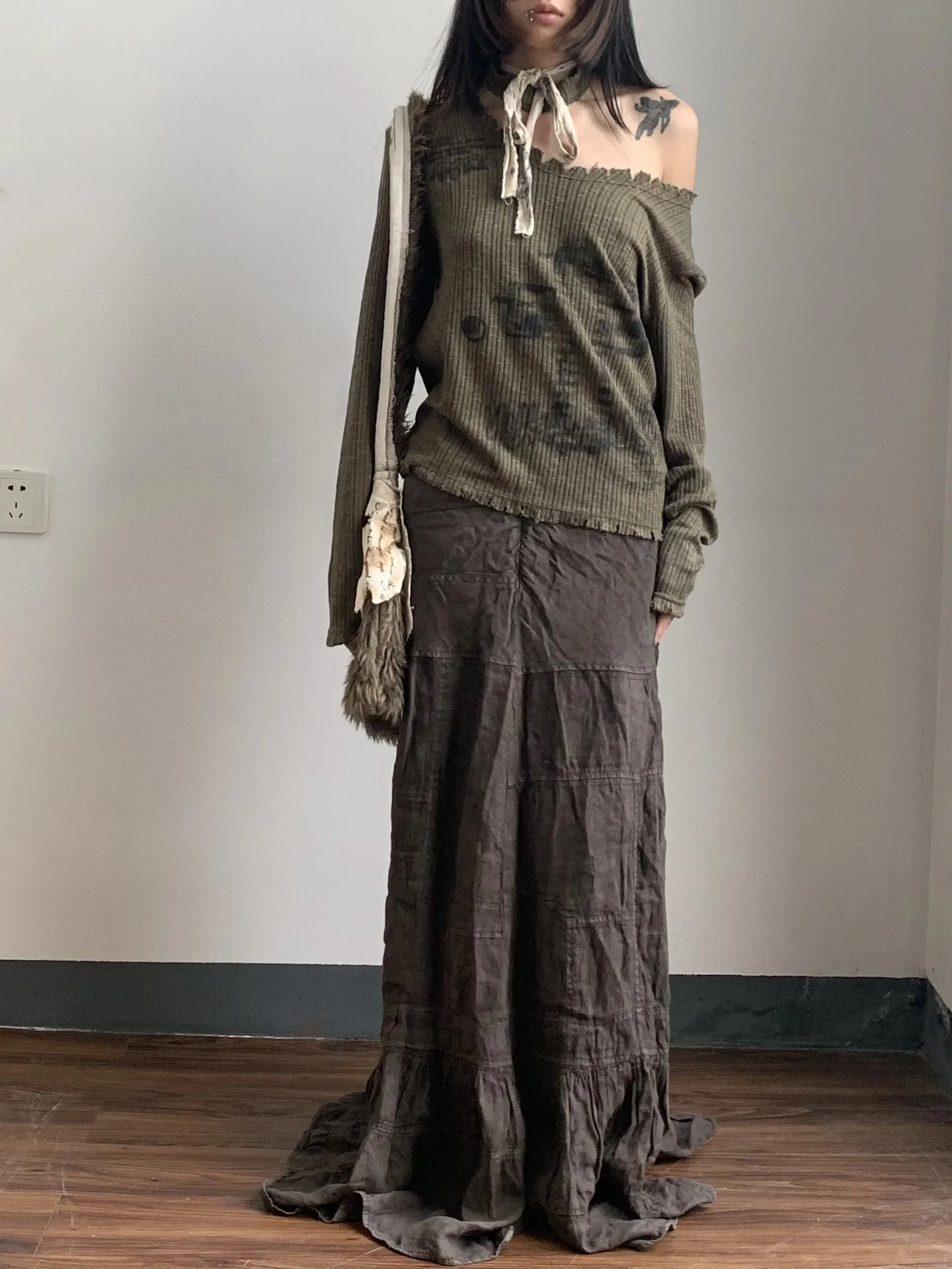 Karrram Grunge Distressed Knitted Tops Vintage Broken Ribbed Tops Wasteland Punk V-neck T-shirts Japanese Y2k Knitwear Harajuku