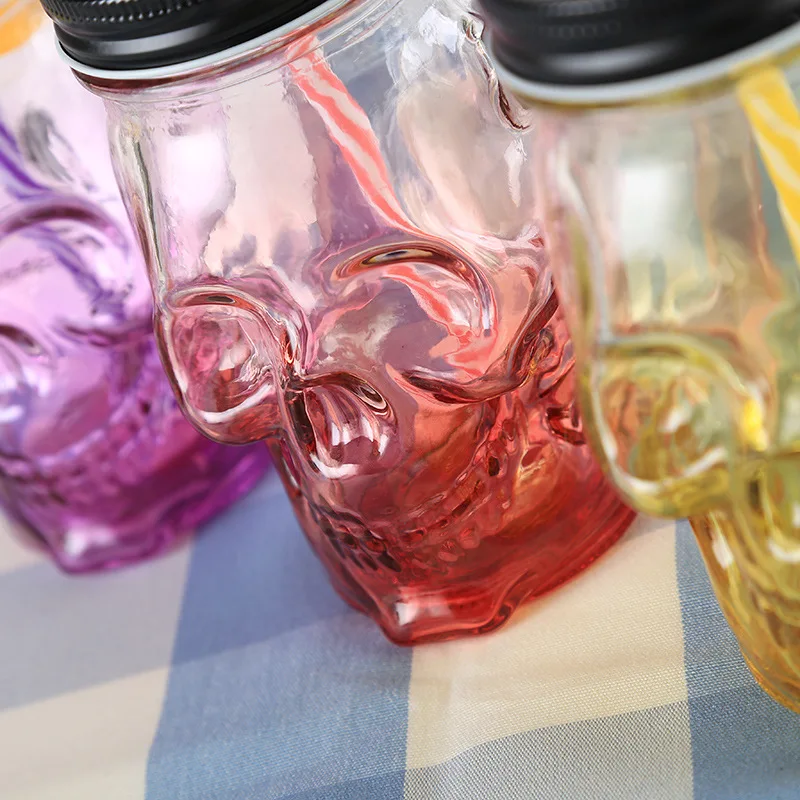 GLASS SKULL DESIGN 16OZ WITH HANDLE BOTTLE