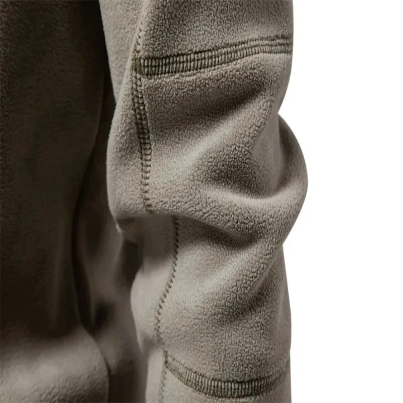 Embroidered CAMEL Thickened Warm Woolen Sweater for Autumn and Winter Men's Sportswear, Zippered Collar Pullover, Windproof Jack