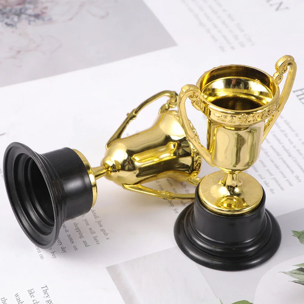 30pcs Golden Mini Award Trophy Plastic Reward Prizes Decor Children Reward Gift Children's Miniature Mini Small Prize Cup For