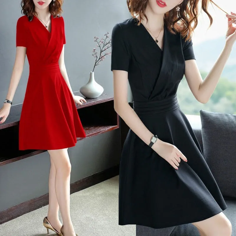 

Black mid-length dress Little black dress new female summer dress V-neck short-sleeved mid-length slimming temperament A-line