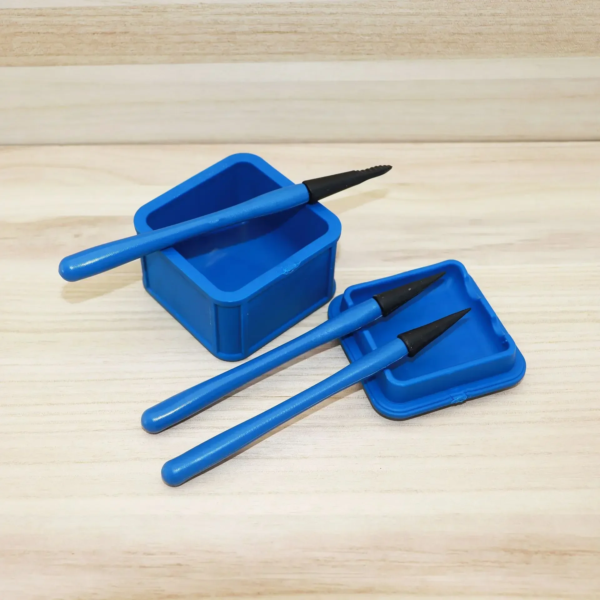 Glue Keeper Silicone Box Woodworking White Latex Glue Temporary Storage Place Box Pen Brush Tool