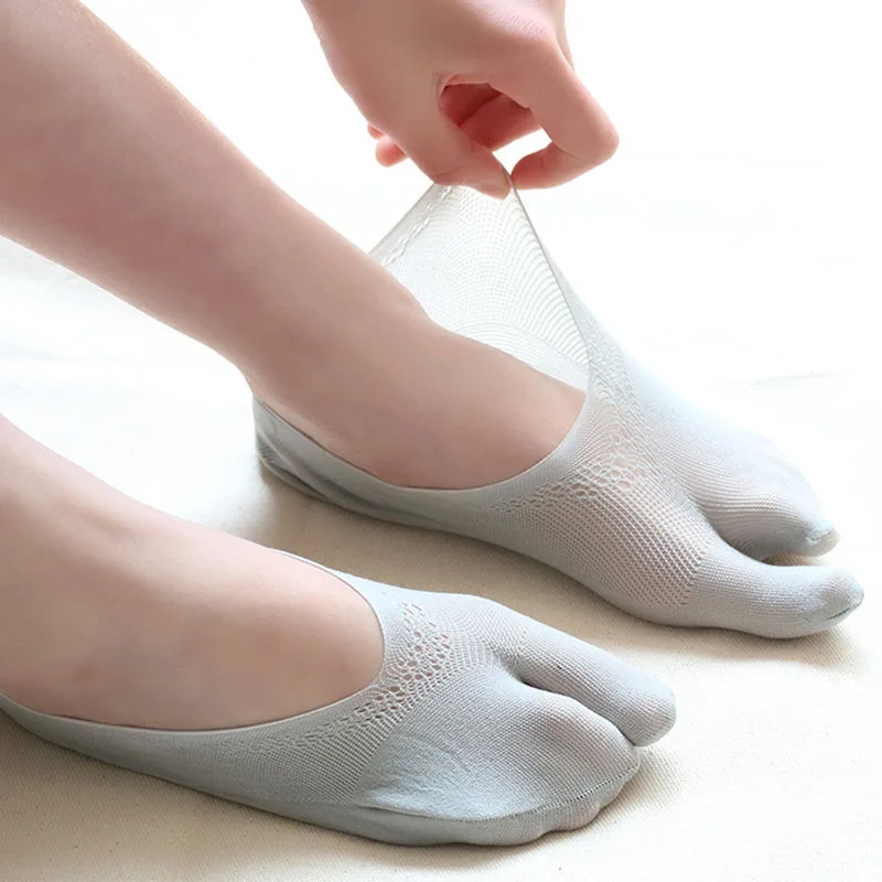 Рисунок 6 - Носки женские шелковые с пальцами