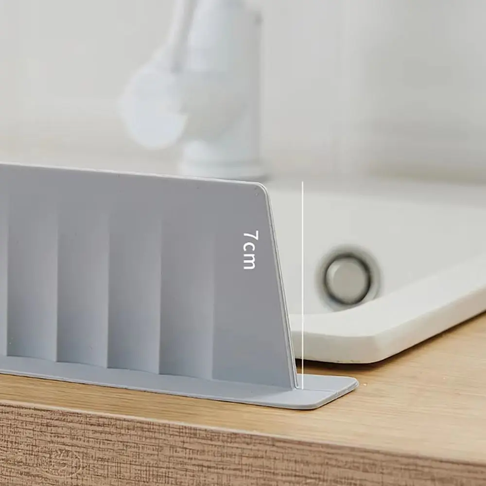 Durable Silicone Sink Splash Guard Heightenin with Suction Cup Kitchen Countertop Bar Reusable Soft Sink Guard Baffle Plate 1Pcs sink splash guard
