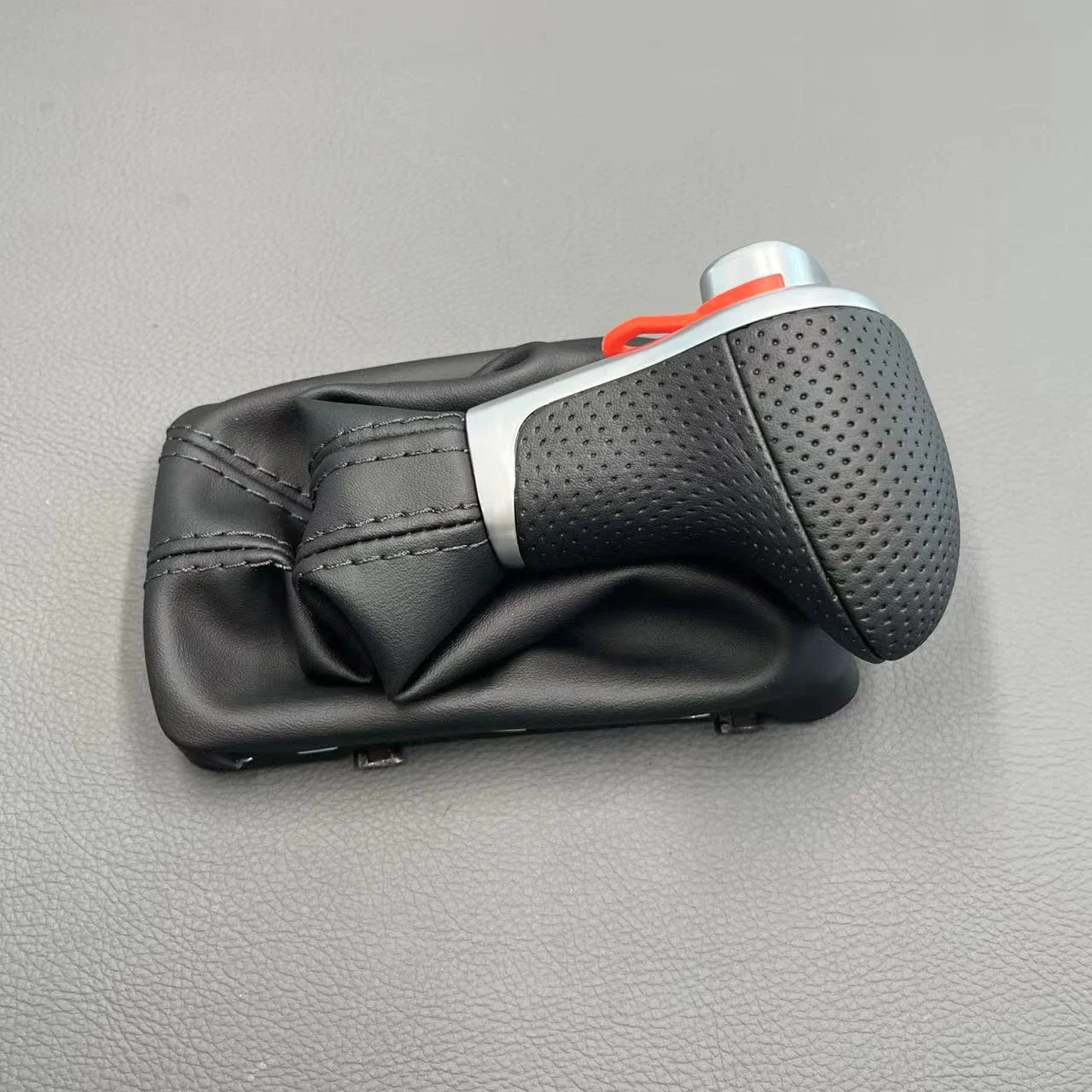 High Quality Auto Automatic Gear Shift Knob For Audi A6 C6 A4 B8 A5 Q5 Q7 2009 2010 2011 2012 2013 2014 4G1713139R – Detail 1