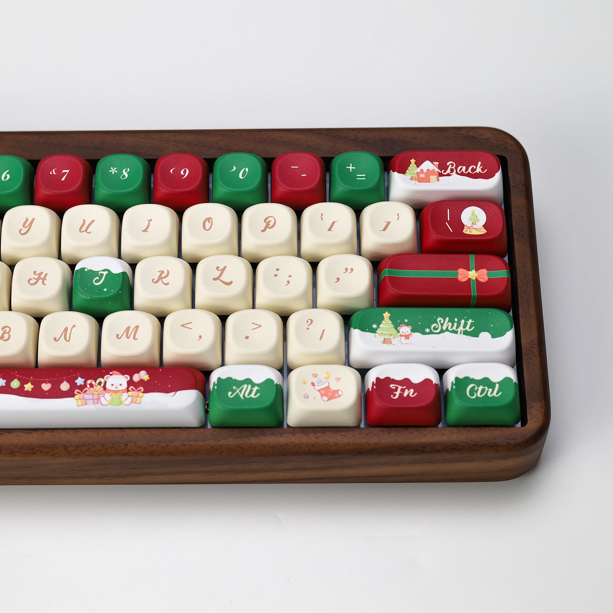 KBDiy Weihnachtsbären-Tastenkappen, süßes Geschenk, PBT-KOA-Profil, Alice ISO-Tastenkappe für 60 mechanische Tastaturen, Gaming, individuelles DIY, 133-Tasten/Set – Detail 8