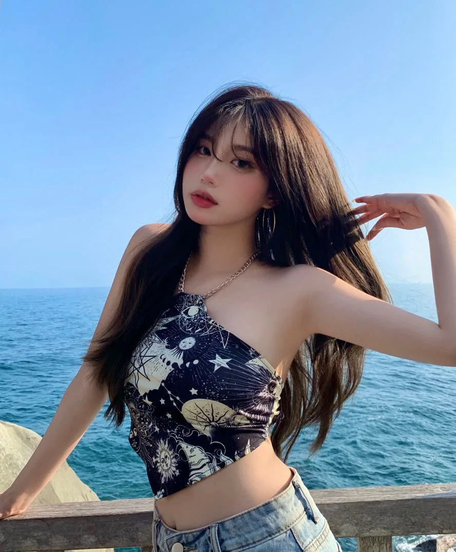 

Printed Chains Halter Vest Women Sexy Backless Cropped Top Summer Sleeveless Backless Tank Fashion Korean Camis Y2k Tops 2023