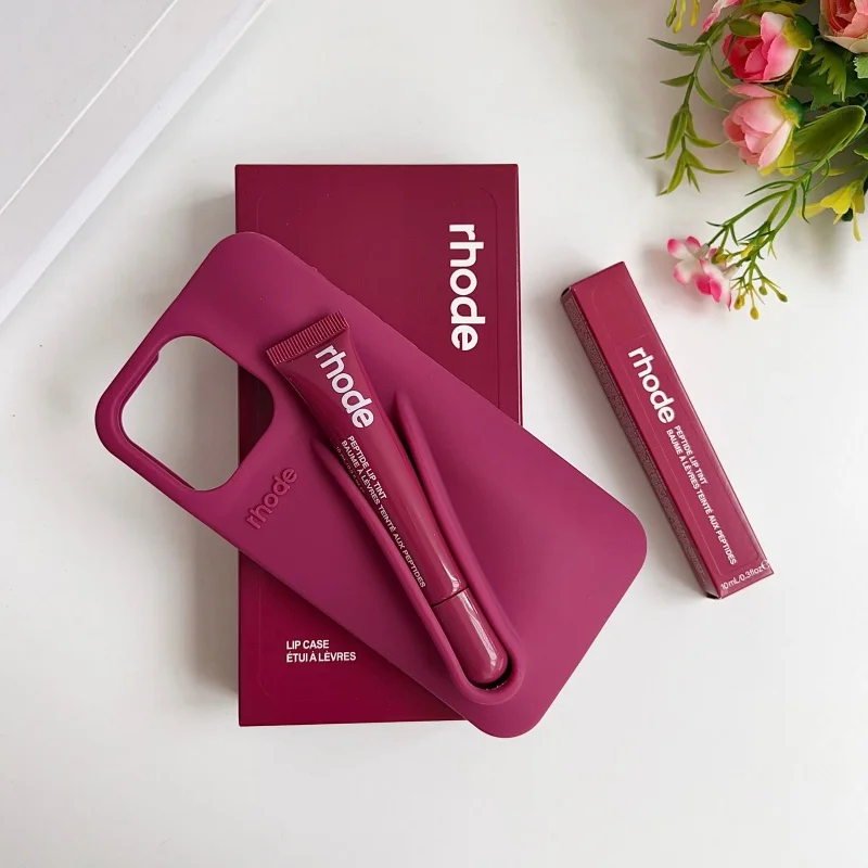 Chic Lipstick Holder Phone Case with Stylish Silicone Soft Cover