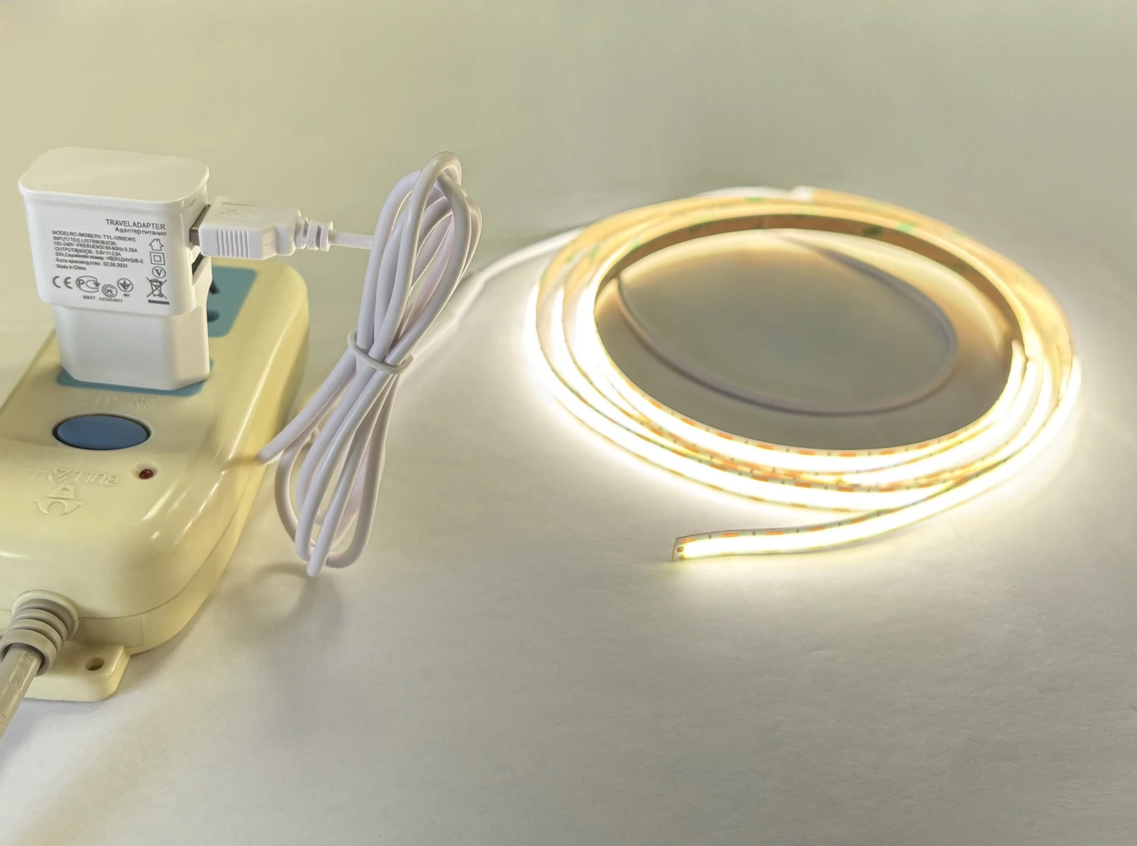 รูปสินค้า อะแดปเตอร์จ่ายไฟ USB สำหรับไฟ LED Strip 2 แพ็ค