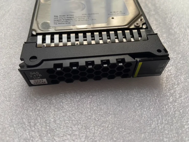 For 02312RCM N2400S1210W4 2 4T 2400GB SAS 12Gb s 10K 2 5 hard drive