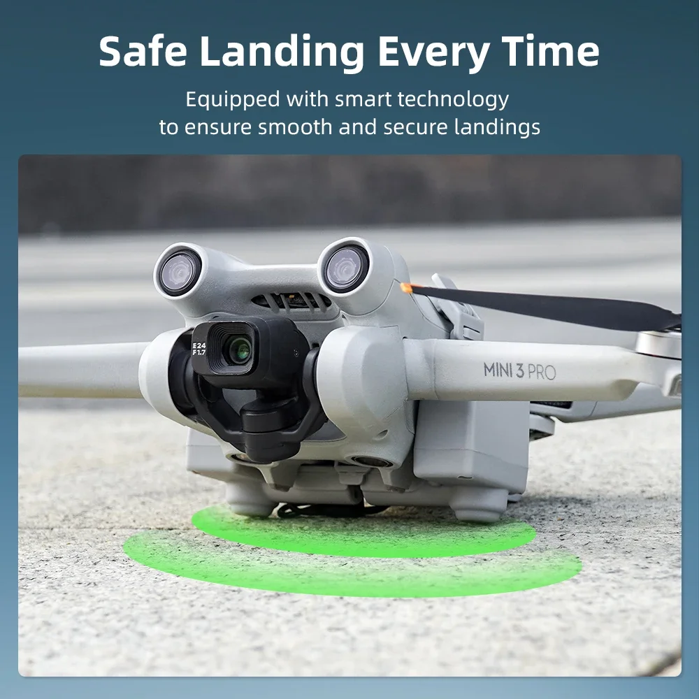 Drone en vol effectuant un largage précis grâce au système de largage pour drone professionnel, avec la charge se détachant en toute sécurité.