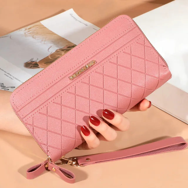 Long Womens Wallet - a luxurious and fashionable accessory