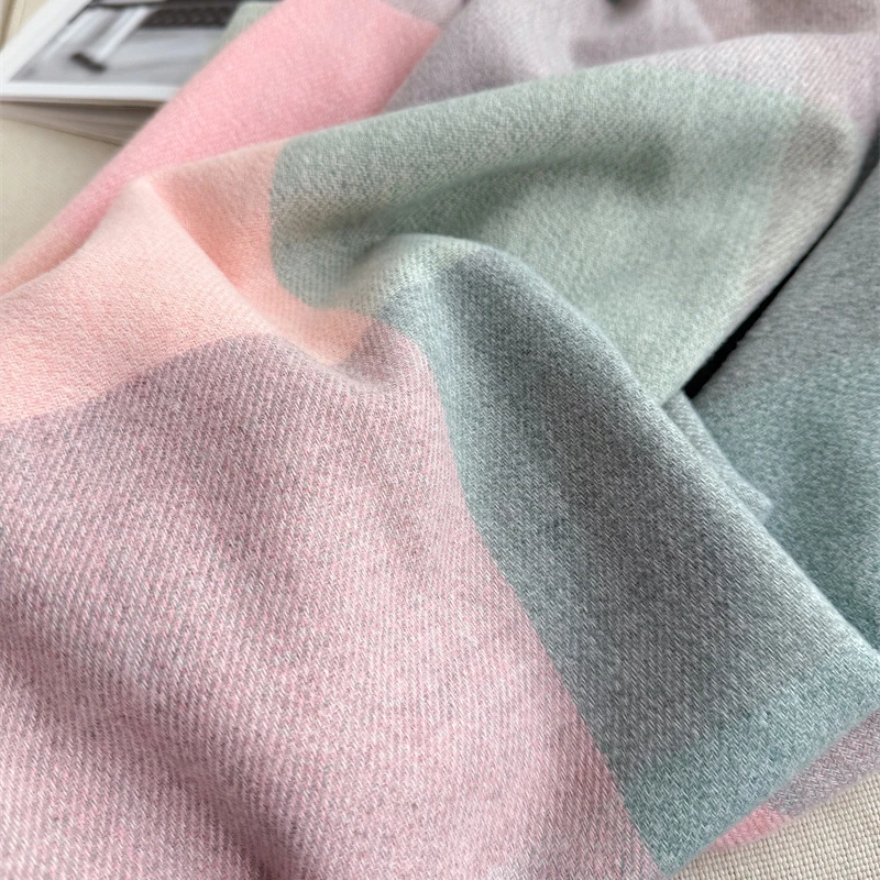 Luxus Mode Regenbogen Farbe Plaid Designer Winter Schal Frauen Kaschmir Schal Outdoor Decke Wrap Pashmina Quaste Warme Dame – Detail 3