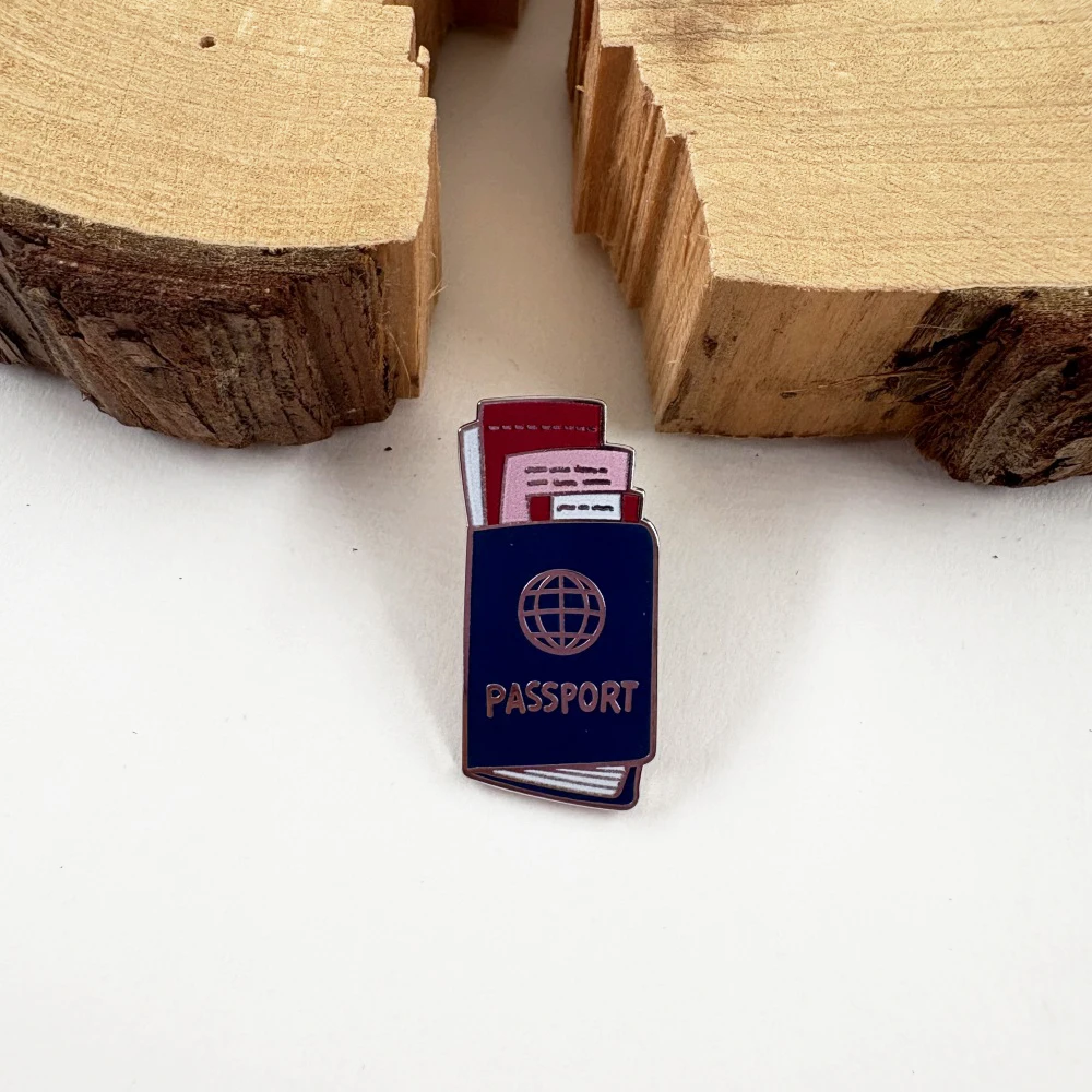 Reisepass Visa Flugtickets Emaille Brosche Reise Abenteuer Journal Anstecknadel Visa Briefmarken Abzeichen Zubehör Stofftasche Hut Dekoration – Detail 5