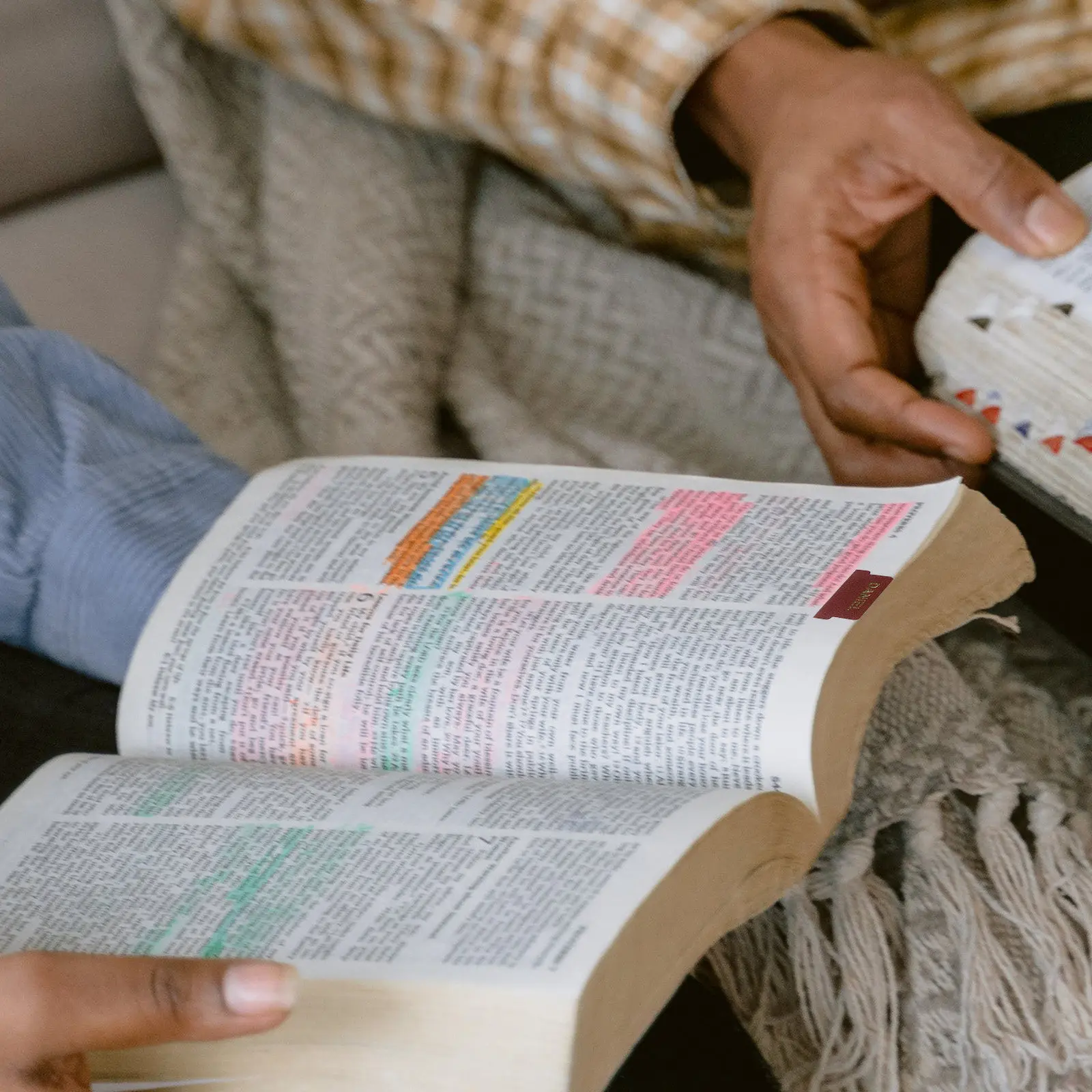 10장 인덱스 탭 성경 스티커 투명하고 눈에 잘 띄고 읽기 쉽습니다. 잦은 사용을 위한 시간 절약형 정리 도구