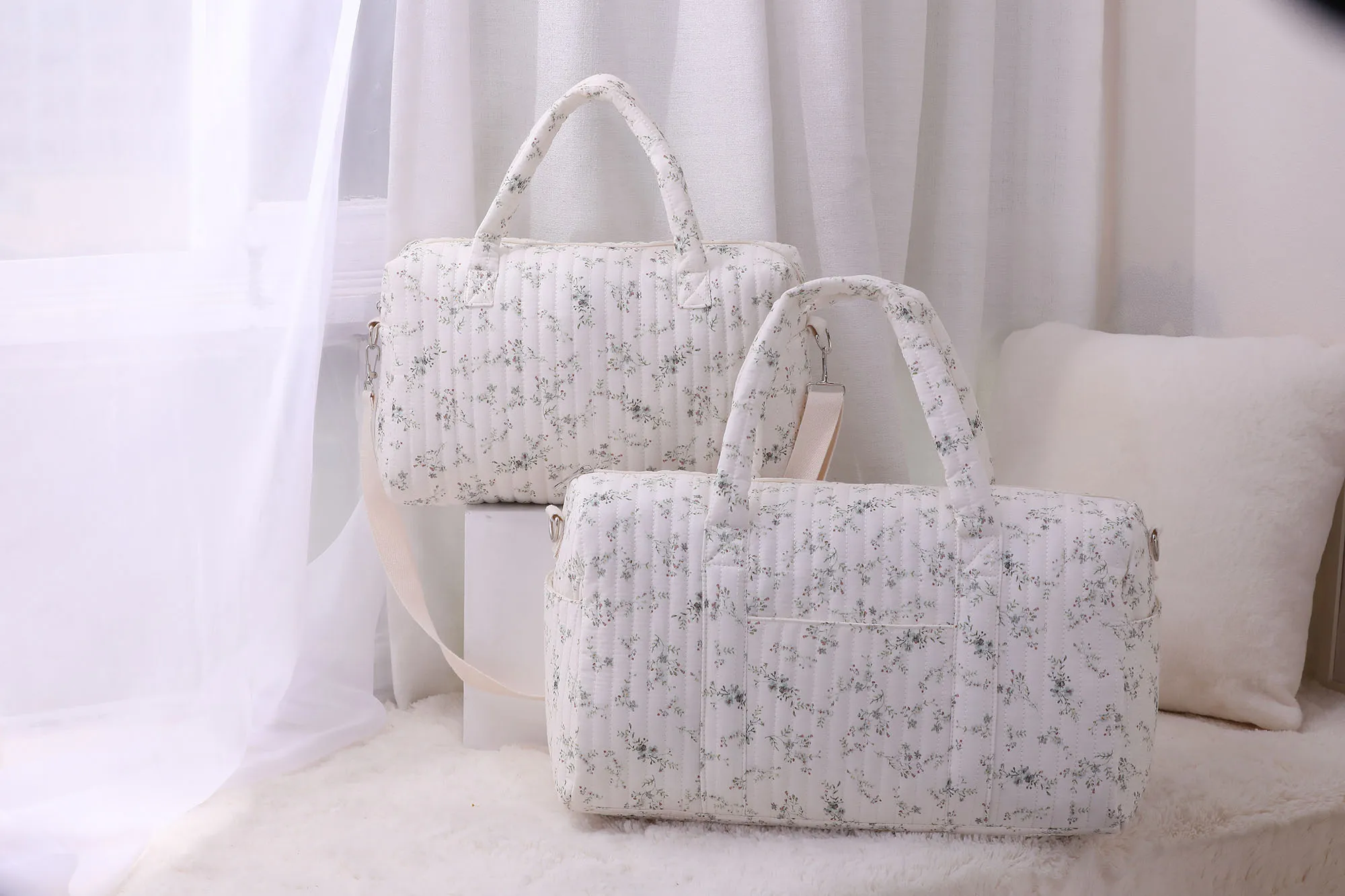Korean Ins Floral Printed Cotton Large-Capacity Travel Mommy Bag Lightweight Multi-Functional Portable Baby Carrier Fashion