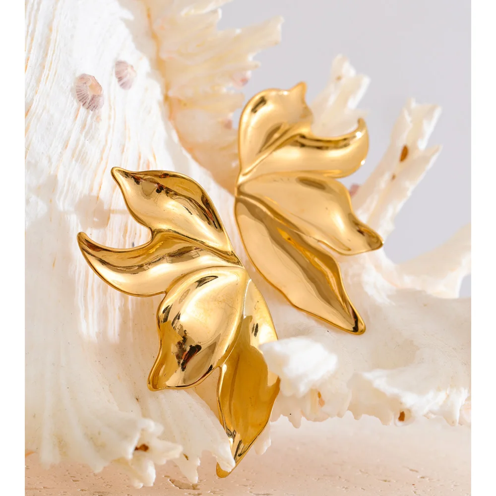 Yhpup Stainless Steel Flower Stud Earrings