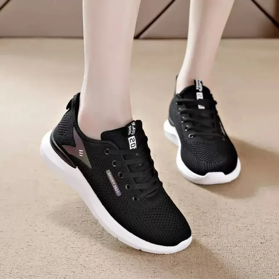 Women's Casual Running Shoes 2025 Hot Spring Summer Sneakers Lightweight Soft Sole Fashion Sneakers for Women
