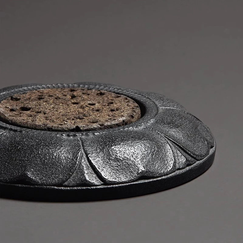 Lotus-Teekannen-Tablett aus Natürlichem Schwarzem Basalt-Vulkanstein, Geschnitztes Trocken-Teetablett für Zen-Teezeremonie, Heimdekoration 20x20cm – Detail 3