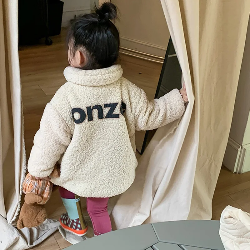 �β��� �ܱ� ��̿� ���� �÷��� ���� ��Ʈ ���ƿ� �Ƿ�, �ܿ� �Ż�ǰ