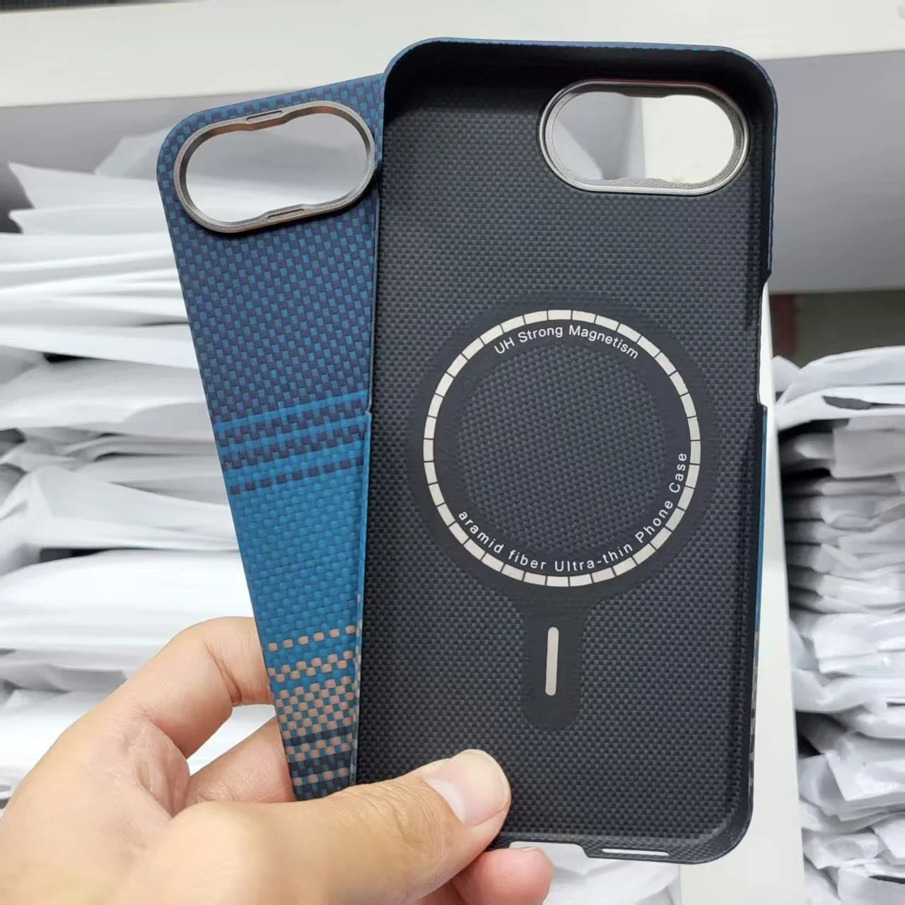 Real Aramid Carbon Fiber Magnetic Phone Case for IPhone 16e Ultra-thin Floating Carbon Fiber Hard Case for IPhone 16e Shell